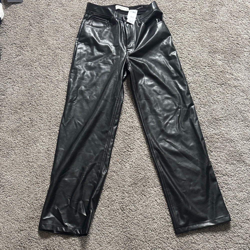 Abercrombie 90s relaxed high rise black leather pants
